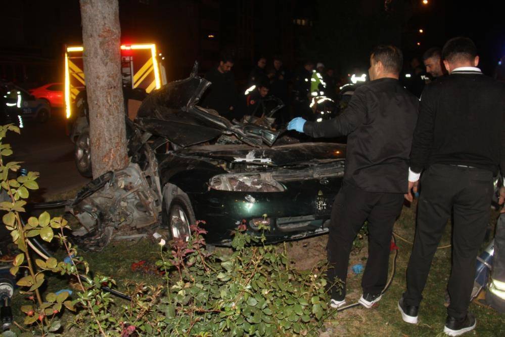 Konya’da üniversiteli gencin can verdiği feci kaza kamerada 2